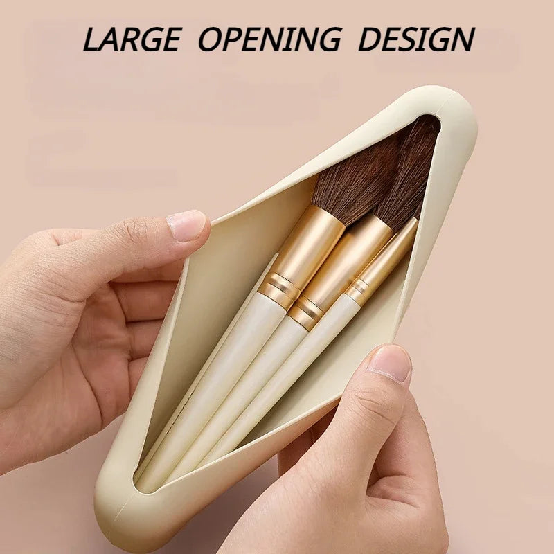 SiliconeGlow Travel Brush Case
