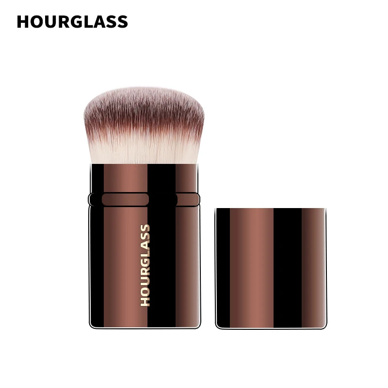 Hourglass No.22 Retractable Blush Brush – Soft Fiber Face Brush