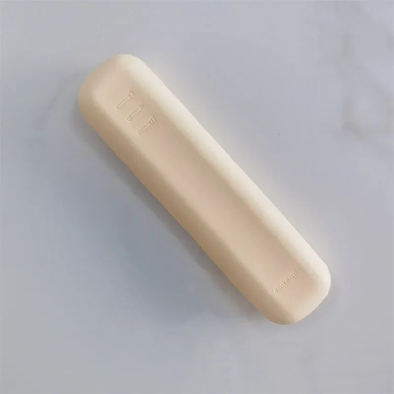 SiliconeGlow Travel Brush Case