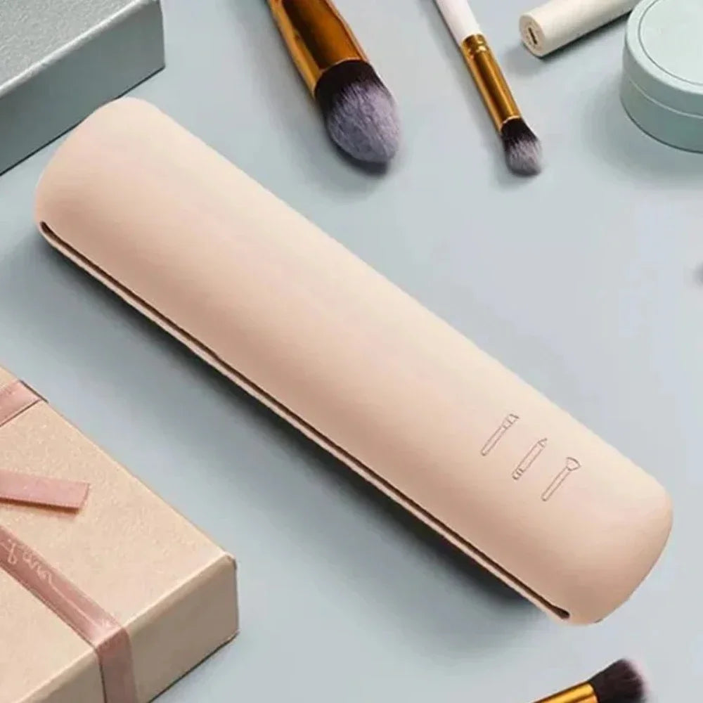 SiliconeGlow Travel Brush Case