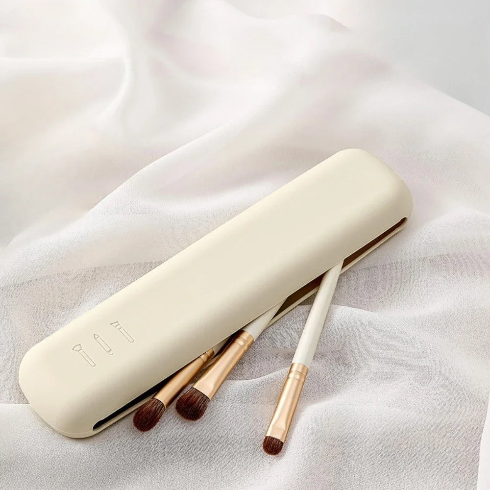 SiliconeGlow Travel Brush Case