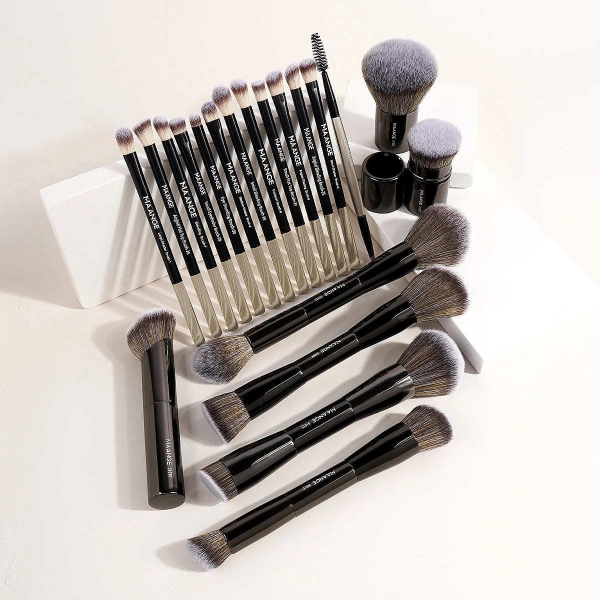 MAANGE Pro Dual-Ended 20-Piece Makeup Brush Set with Bag