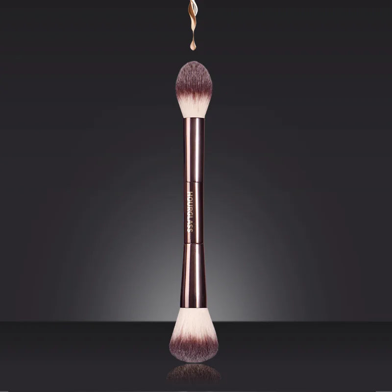 GlowPro – Lighting Edit Powder & Contour Brush