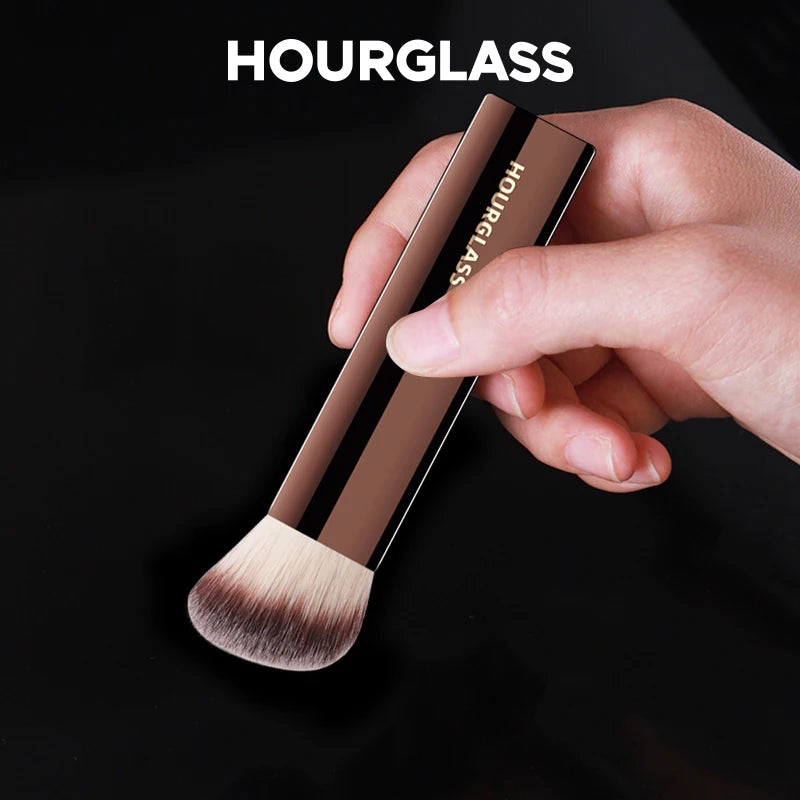 Vanish Pro – No.20 Seamless Foundation Brush
