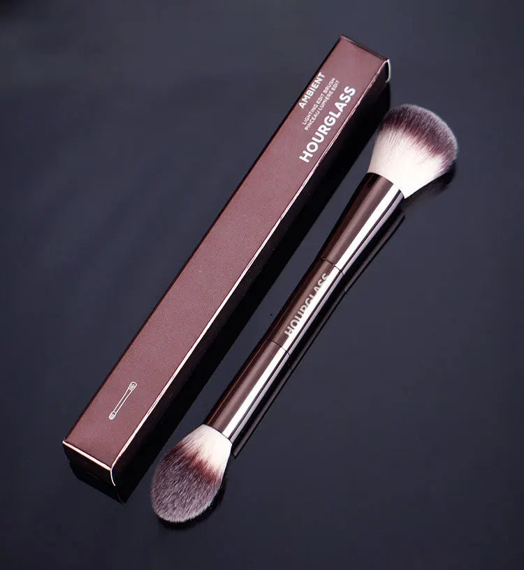 GlowPro – Lighting Edit Powder & Contour Brush