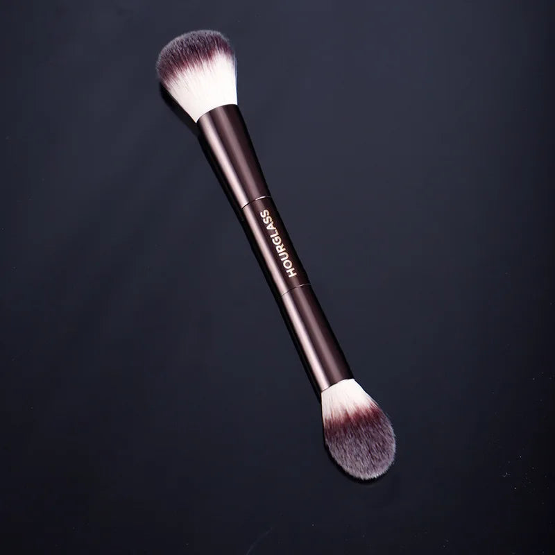 GlowPro – Lighting Edit Powder & Contour Brush