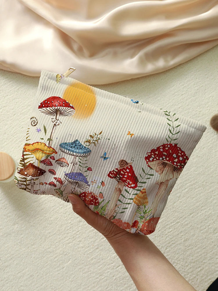 Mushroom Butterfly Print Makeup Bag – Multifunctional Travel Storage